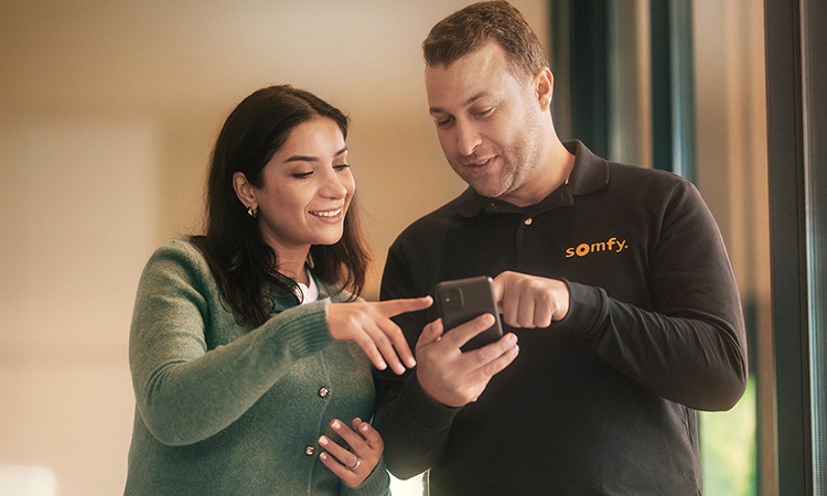 Pametno unapredite njihove domove i unapredite svoje poslovanje uz TaHoma® switch